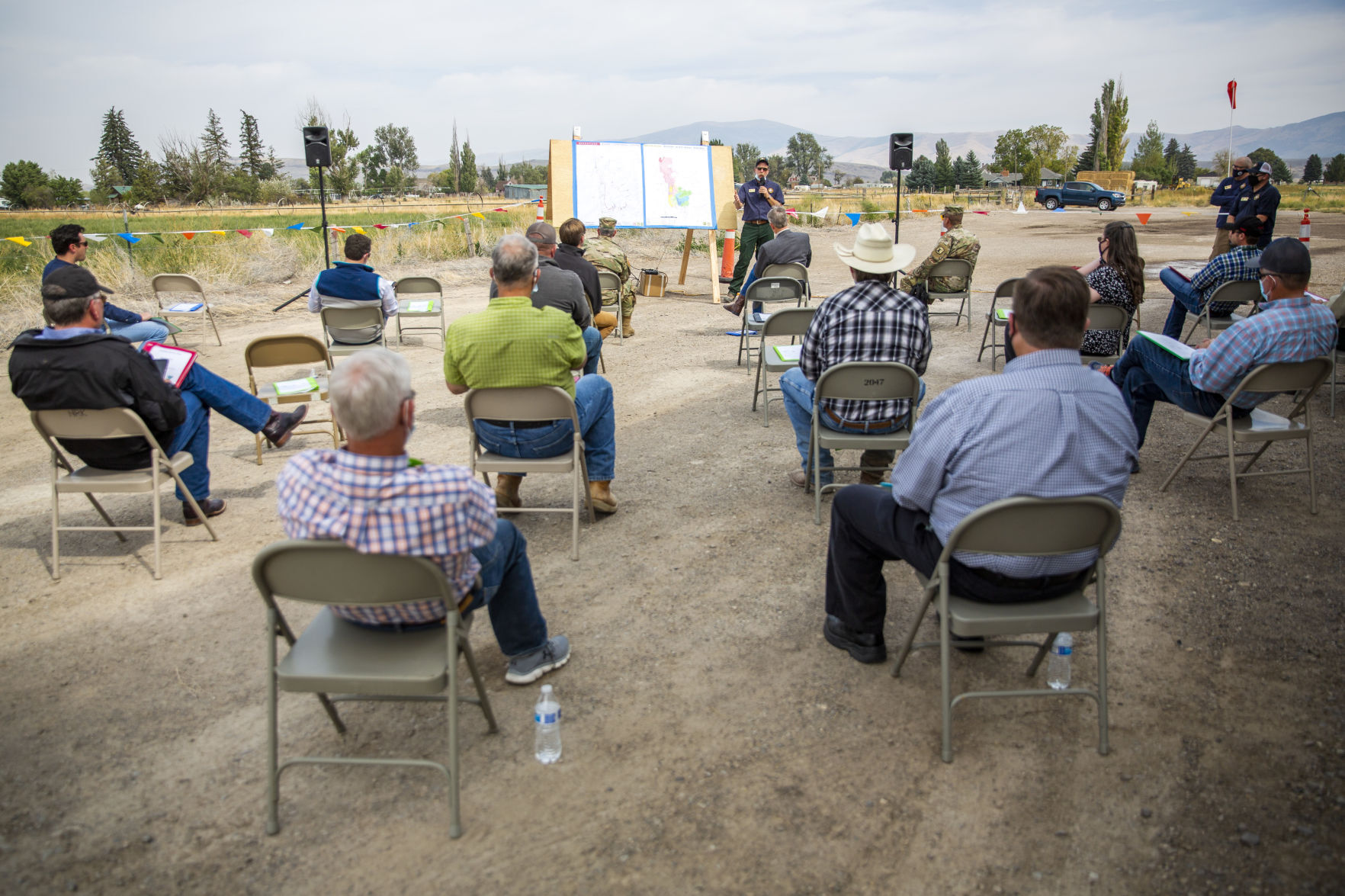 Gov. Little gets updated on Badger Fire